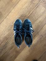 Adidas sneakers donkerblauw maat 40, Ophalen of Verzenden, Zo goed als nieuw, Blauw, Sneakers of Gympen