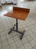 Verstelbaar tafeltje uit drukkerij, Ophalen, Minder dan 130 cm