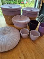 Manden sier met lila/paars accesoires, Tuin en Terras, Bloempotten, Ophalen, Rond, Zo goed als nieuw, Minder dan 40 cm