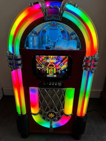 Digitale Jukebox met LED - Ipad Apple of Samsung - Speakers beschikbaar voor biedingen