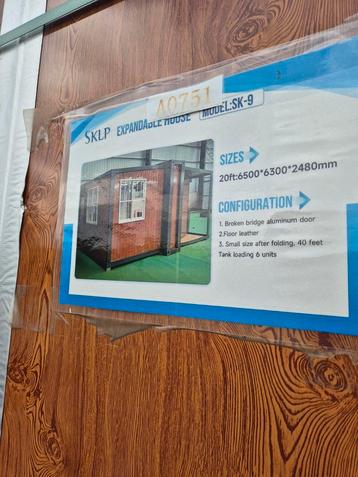 Tinihouse container beschikbaar voor biedingen