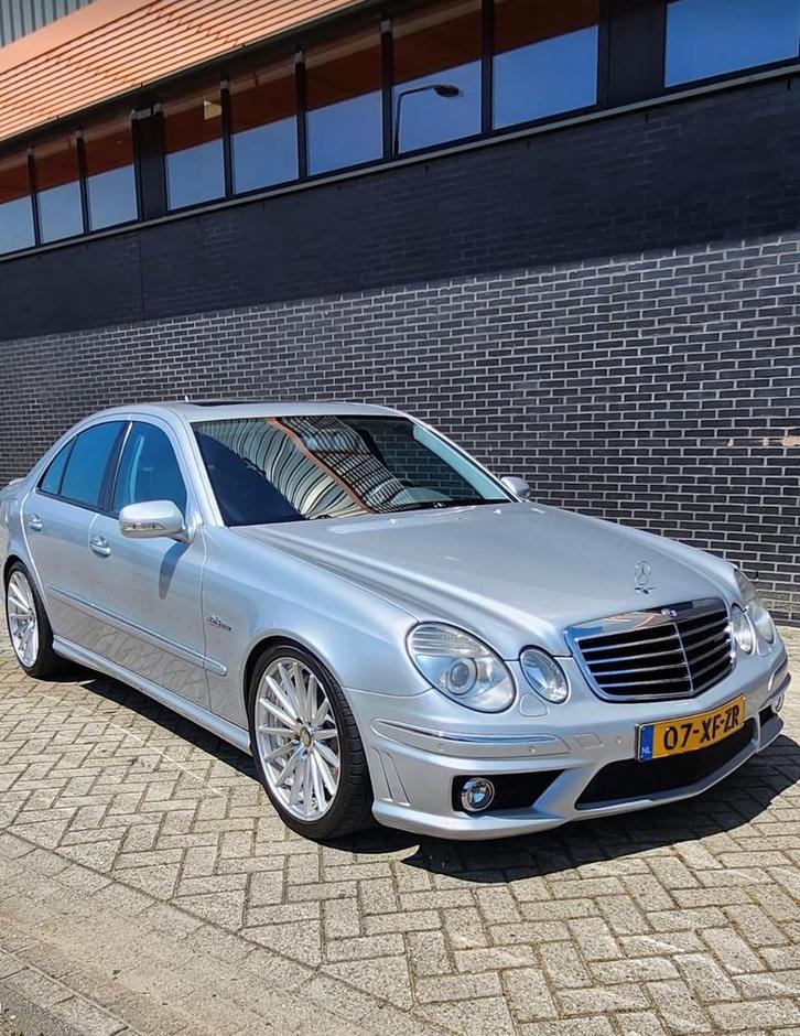 Mercedes-Benz E-Klasse 6.2 E63 AMG Sedan AUT 2006 Grijs, Auto's, Mercedes-Benz, Particulier, E-Klasse, ABS, Achteruitrijcamera