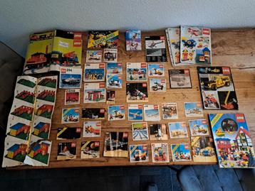Oude boekjes LEGO - jaren zeventig en verder beschikbaar voor biedingen