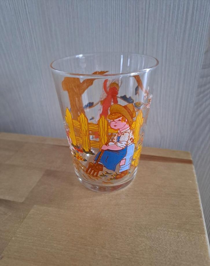 Vintage kinderglas herfst seizoen boerderij kinder glaasje, Verzamelen, Glas en Borrelglaasjes, Zo goed als nieuw, Waterglas, Ophalen of Verzenden