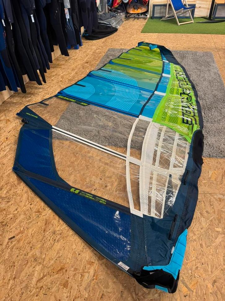 Neilpryde RS Evo zeilen Neilpryde X9 giek, Watersport en Boten, Windsurfen, Gebruikt, Complete set, Ophalen of Verzenden