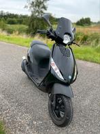 Piaggio zip 2t 50cc 2017 brom NIEUWSTAAT, Fietsen en Brommers, Scooters | Piaggio, Tweetakt, Maximaal 45 km/u, Zip, Nieuw