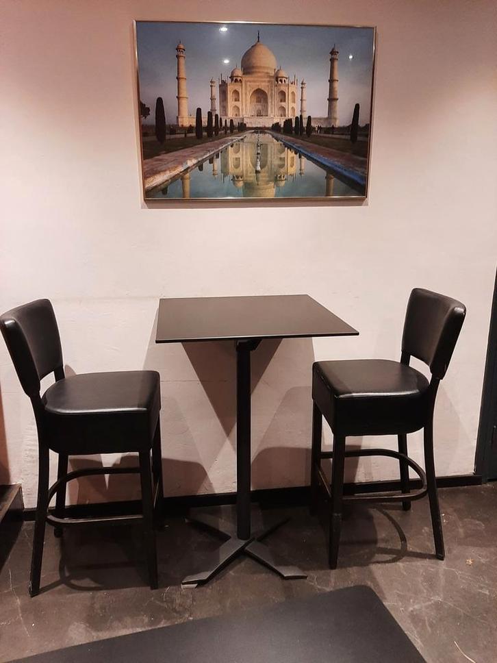 Barkrukken met tafel, Huis en Inrichting, Barkrukken, Gebruikt, 60 tot 90 cm, 5 krukken of meer, Ophalen of Verzenden