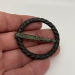 Ringbroche - gesp - 14e/15e eeuw - middeleeuws - bodemvondst, Ophalen of Verzenden, Zo goed als nieuw, Bruin, Overige materialen