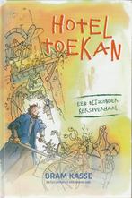 Hotel Toekan - Een bijzonder kerstverhaal - Bram Kasse, Ophalen of Verzenden, Zo goed als nieuw