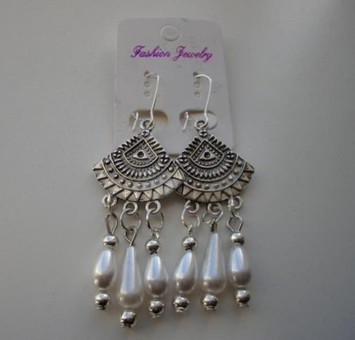 Oorhangers met driehoek bewerkt met lange parels, Sieraden, Tassen en Uiterlijk, Oorbellen, Nieuw, Hangers, Verzenden