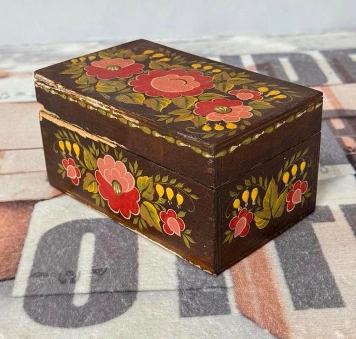 Antiek vintage sieradendoos hout gelakte doos Kashmir India, Antiek en Kunst, Curiosa en Brocante, Ophalen of Verzenden