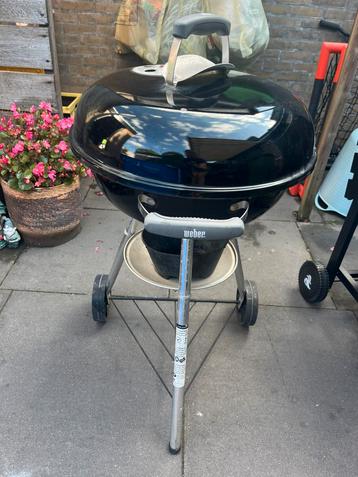 BBQ weber beschikbaar voor biedingen