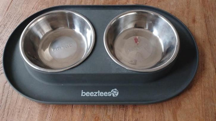 voer- en drinkbak van Beeztees, Dieren en Toebehoren, Hondenvoerbakken en Drinkbakken, Zo goed als nieuw, Ophalen of Verzenden