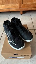 Mizuno korfbalschoenen zaal/indoor - Maat 43 - Zwart, Sport en Fitness, Korfbal, Ophalen of Verzenden, Zo goed als nieuw, Schoenen