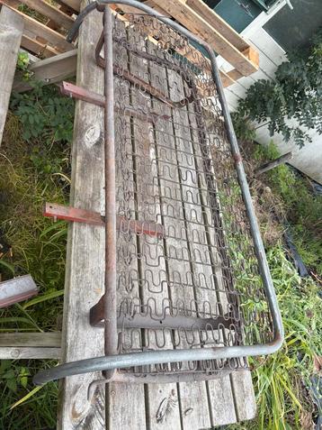 Ford f100 53-56 bank frame beschikbaar voor biedingen