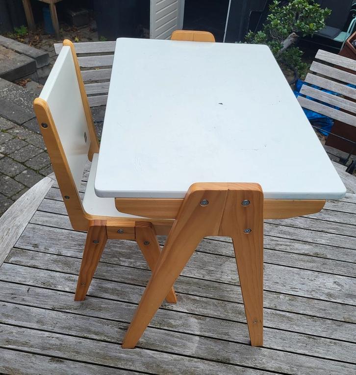Petite Amelie kinder tafeltje met stoeltje, Kinderen en Baby's, Kinderkamer | Tafels en Stoelen, Gebruikt, Tafel(s) en Stoel(en)