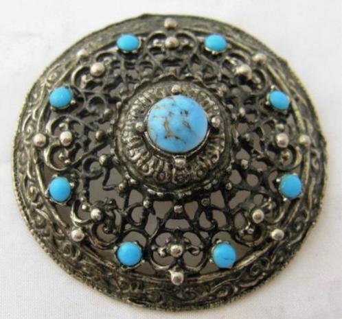 Keltische schild broche, verzilverd tin, turquoise stenen (7, Sieraden, Tassen en Uiterlijk, Broches, Zo goed als nieuw, Overige materialen