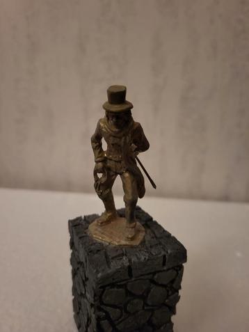 Scrooge standbeeld voor kerstdorp beschikbaar voor biedingen