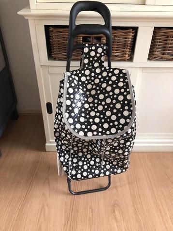 Trolley - boodschappenkarretje beschikbaar voor biedingen