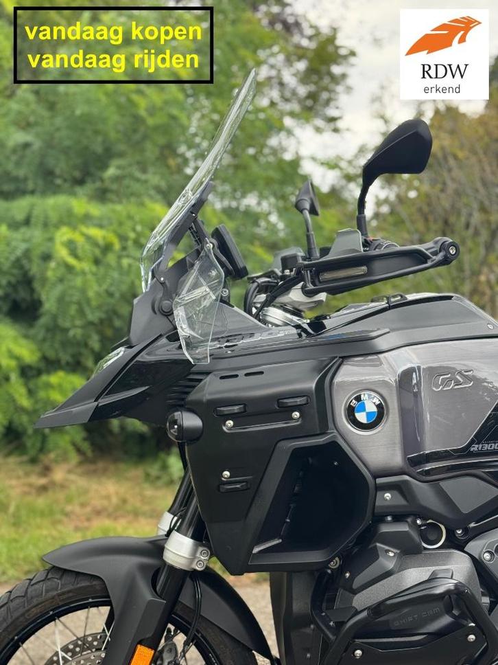 BMW R1300GS R 1300 GS Adventure Dark Knight 2025 BTW garanti, Motoren, Motoren | BMW, Bedrijf, meer dan 35 kW, 2 cilinders, Motorrijbewijs A