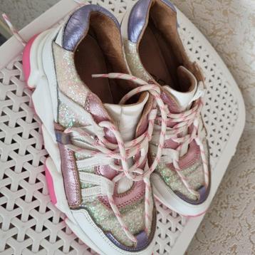 DWRS sneakers  beschikbaar voor biedingen