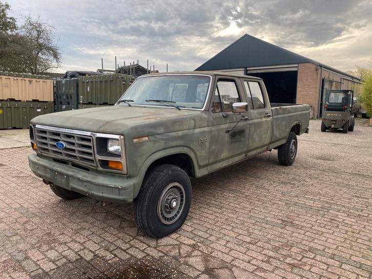 1983 Ford F350 4x4 V8 5.8L, Auto's, Oldtimers, Bedrijf, 4x4, Ford USA, Benzine, Overige carrosserieën, Automaat, Groen, Beige