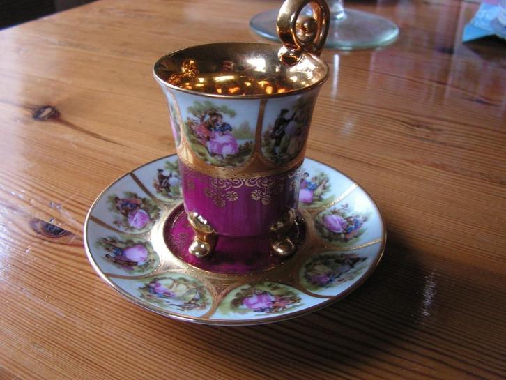 Karlsbader mocca kop en schotel, antiek., Antiek en Kunst, Antiek | Servies los, Ophalen of Verzenden