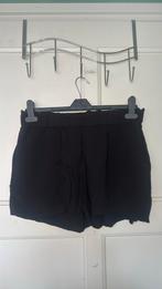 Primark zwarte korte broek maat 40, Kleding | Dames, Maat 38/40 (M), Kort, Verzenden, Zwart