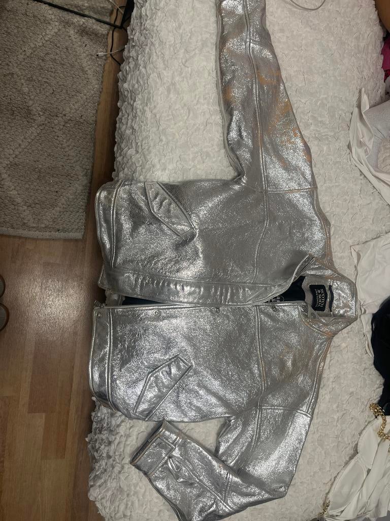 Zilveren Scotch & Soda Jasje, Kleding | Dames, Jasjes, Kostuums en Pakken, Maat 38/40 (M), Ophalen of Verzenden, Zo goed als nieuw