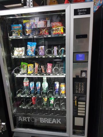 Fris / snack automaat gekoeld  beschikbaar voor biedingen