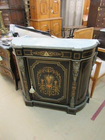 Oer 09971 ANTIEKE gebogen zwarte boulle 1 deurs kastje beschikbaar voor biedingen