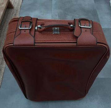 Bruin leren retro vintage koffer ZGAN! beschikbaar voor biedingen