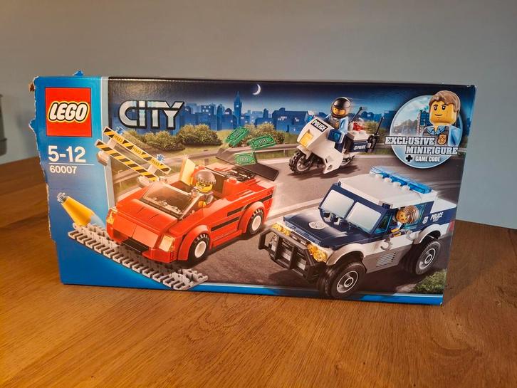 Lego city 60007 snelle achtervolging compleet met boekjes, Kinderen en Baby's, Speelgoed | Duplo en Lego, Zo goed als nieuw, Lego