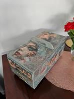 Vintage naaidoos, Hobby en Vrije tijd, Naaien en Fournituren, Ophalen, Nieuw, Knoop of Knopen