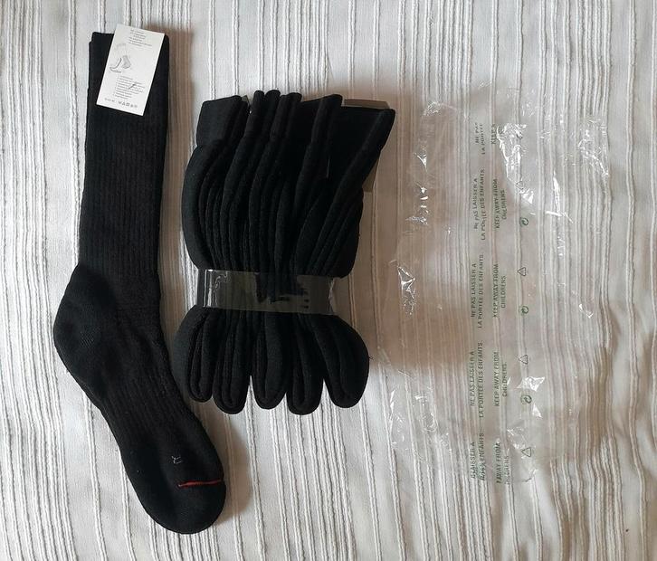 Zwarte sokken - Maat 43-46 - Nieuw - 6 stuks Links en Rechts, Kleding | Heren, Sokken en Kousen, Nieuw, Maat 43 t/m 46, Zwart