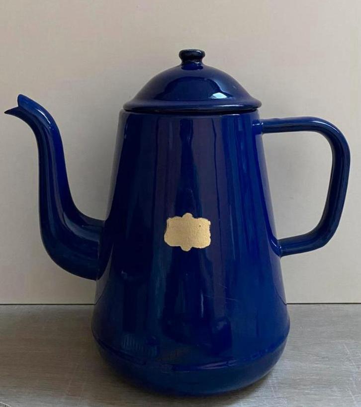 Mooie koffiepot van Emaille. Leuk voor bloemetjes, Antiek en Kunst, Antiek | Emaille, Ophalen of Verzenden