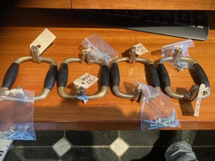 4 sets antieke schuifraamgrepen "Ton model",jaren 30e €75,00, Huis en Inrichting, Woonaccessoires | Overige, Gebruikt, Ophalen