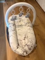 Sleepyhead Deluxe babynest incl. Speelboog, Ophalen of Verzenden, Zo goed als nieuw, Ledikant