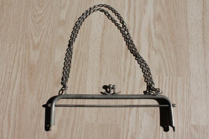 Art deco tasbeugel metaal zilverkleurig, Sieraden, Tassen en Uiterlijk, Antieke sieraden, Overige typen, Overige materialen, Ophalen of Verzenden