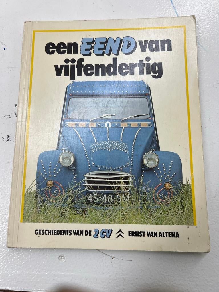 Een Eend van Vijfendertig - Geschiedenis 2CV, Ophalen of Verzenden, Gelezen, Citroën
