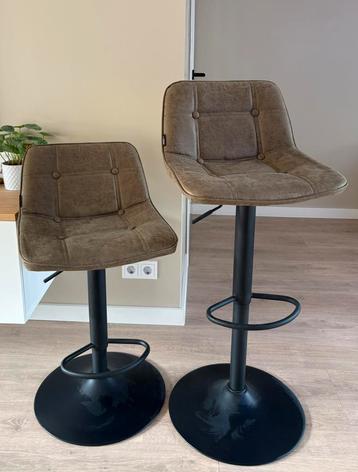 Industiele barkrukken hoogte verstelbaar draaibaar groen beschikbaar voor biedingen