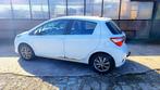 Toyota Yaris 1.5 Vvt-i 111pk 5D 2017 Wit, 4 cilinders, Wit, Origineel Nederlands, Handgeschakeld