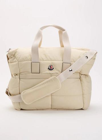 Moncler luiertas zo goed als nieuw (nieuwprijs €760) beschikbaar voor biedingen