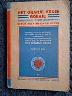 Oranje kruis boekje 1944, Boeken, Ophalen of Verzenden, Gelezen