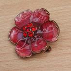Didi mooi rode bloem broche met rode strass zgan, Overige materialen, 4 tot 7 cm, Ophalen of Verzenden, Zo goed als nieuw
