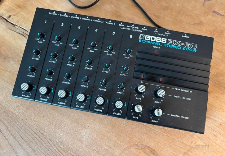 Boss BX-60 mixer, Muziek en Instrumenten, Mengpanelen, Gebruikt, Ophalen of Verzenden