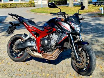 KOOPJE! Honda CB650F 2016 Naked Bike CB 650F  650 f zwart  beschikbaar voor biedingen