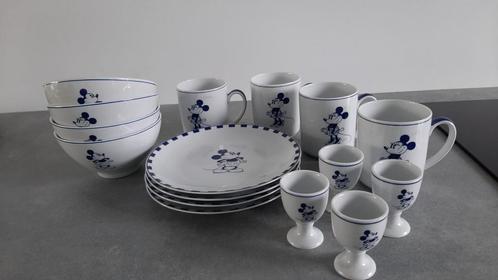 Guy Degrenne vintage wit blauw Mickey Mouse servies disney, Huis en Inrichting, Keuken | Servies, Zo goed als nieuw, Bord(en)