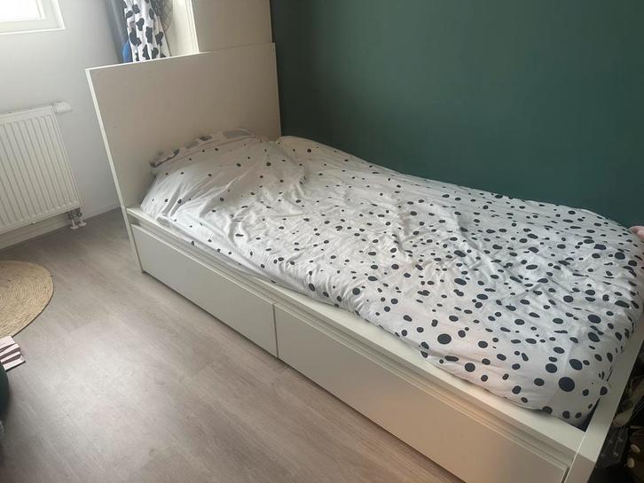 Ikea Malm 1 persoons 90-200cm, Huis en Inrichting, Slaapkamer | Bedden, Zo goed als nieuw, Eenpersoons, 90 cm, Hout, Wit, Ophalen