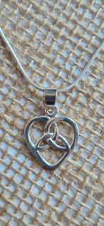 Zilveren kettinghanger Hart Triskelion, Nieuw, Ophalen of Verzenden, Hart, Zilver